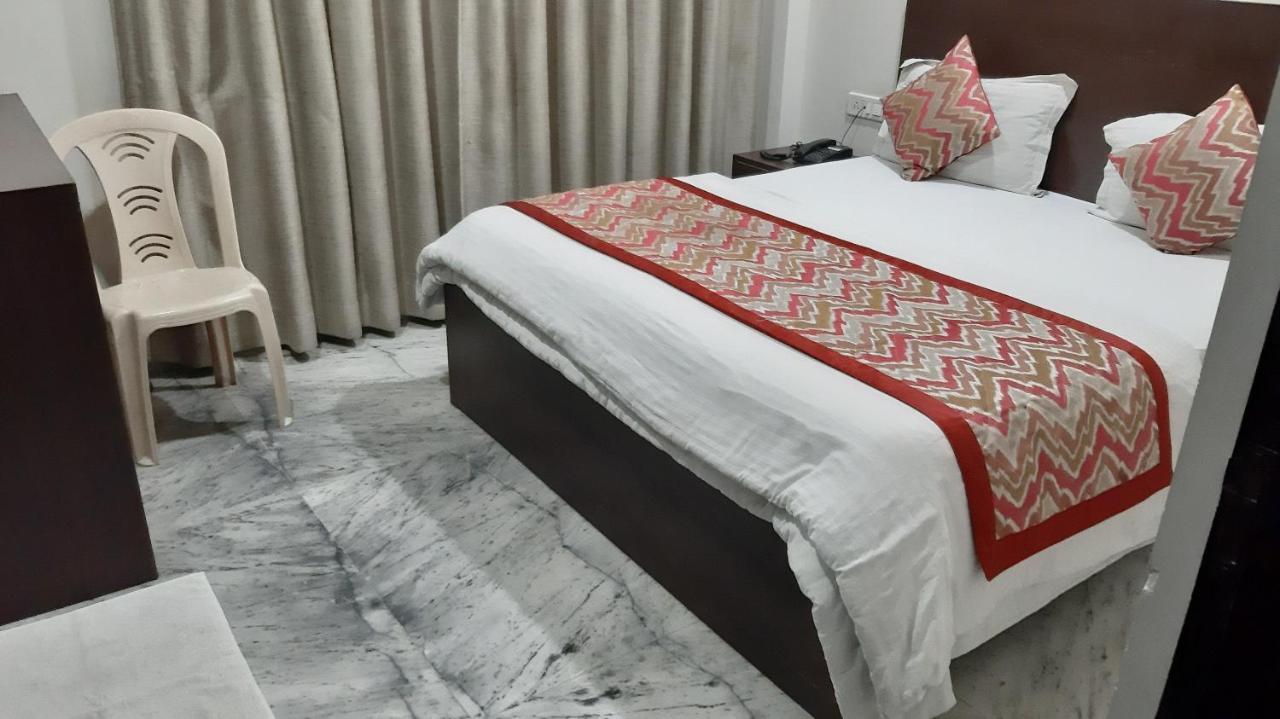 Hotel Sar Kamla Dham Skd Vrindavan Fully Vaccinated Staff Ngoại thất bức ảnh