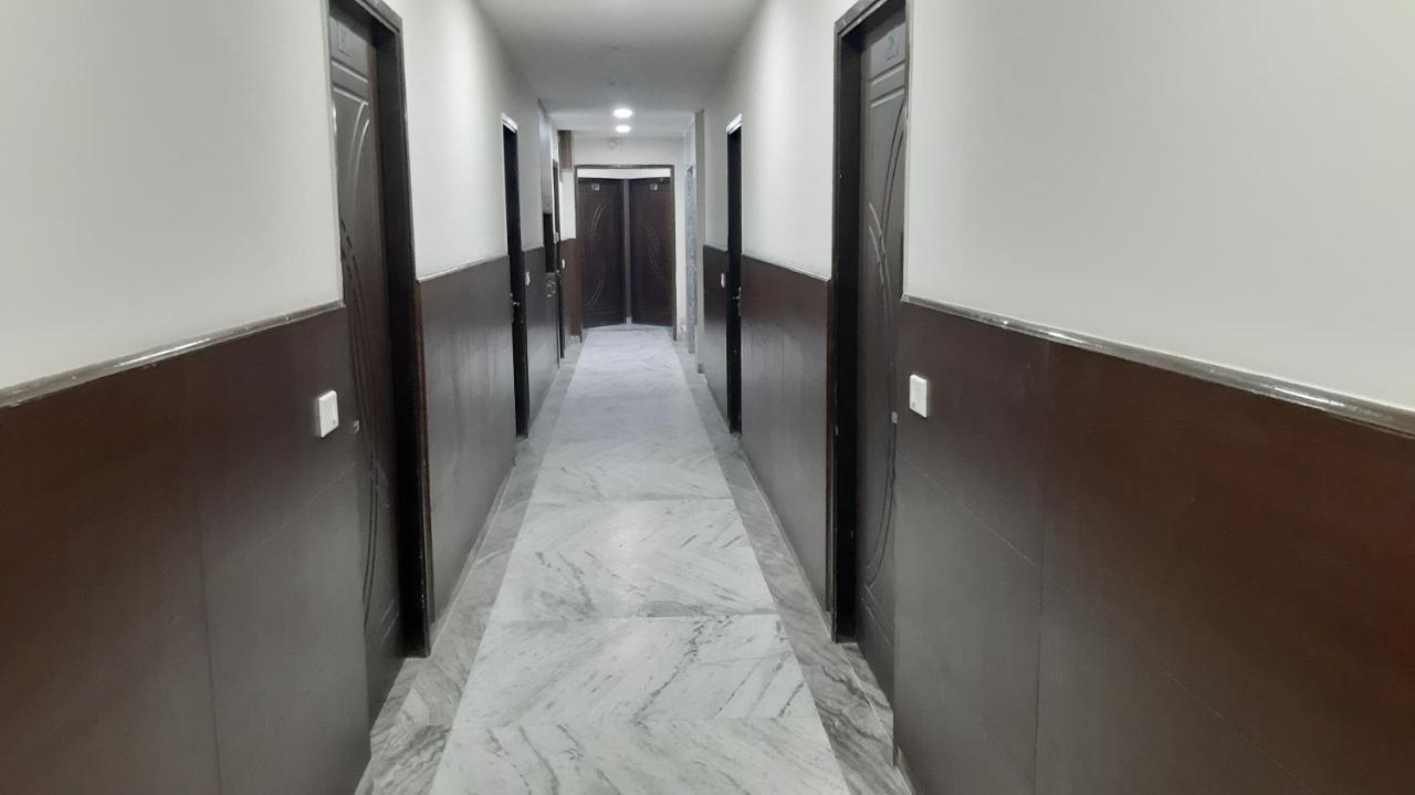 Hotel Sar Kamla Dham Skd Vrindavan Fully Vaccinated Staff Ngoại thất bức ảnh