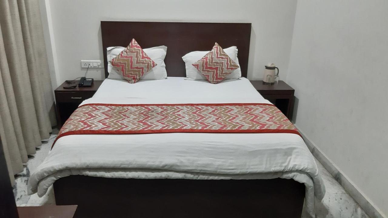 Hotel Sar Kamla Dham Skd Vrindavan Fully Vaccinated Staff Ngoại thất bức ảnh