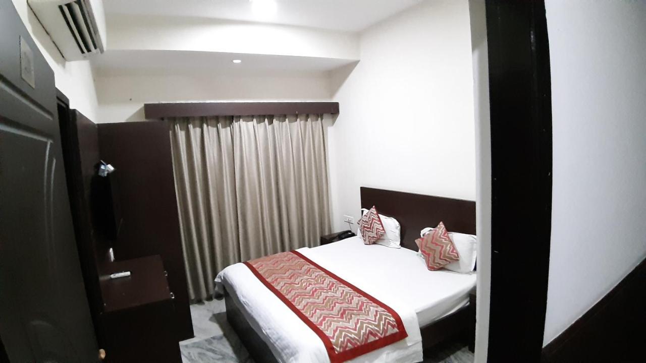 Hotel Sar Kamla Dham Skd Vrindavan Fully Vaccinated Staff Ngoại thất bức ảnh