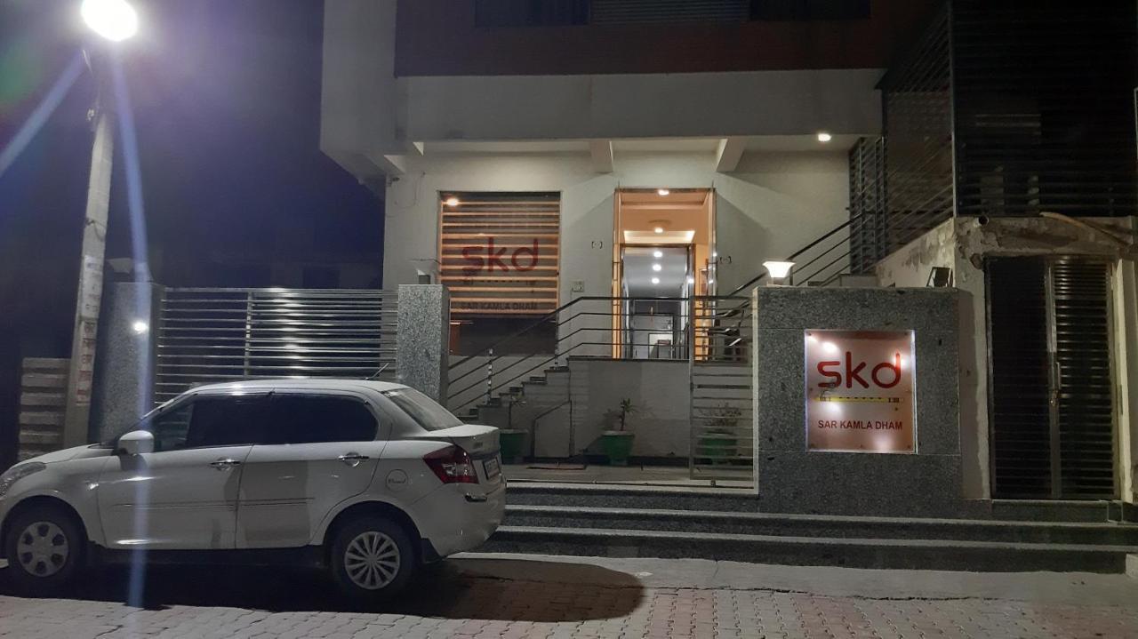 Hotel Sar Kamla Dham Skd Vrindavan Fully Vaccinated Staff Ngoại thất bức ảnh