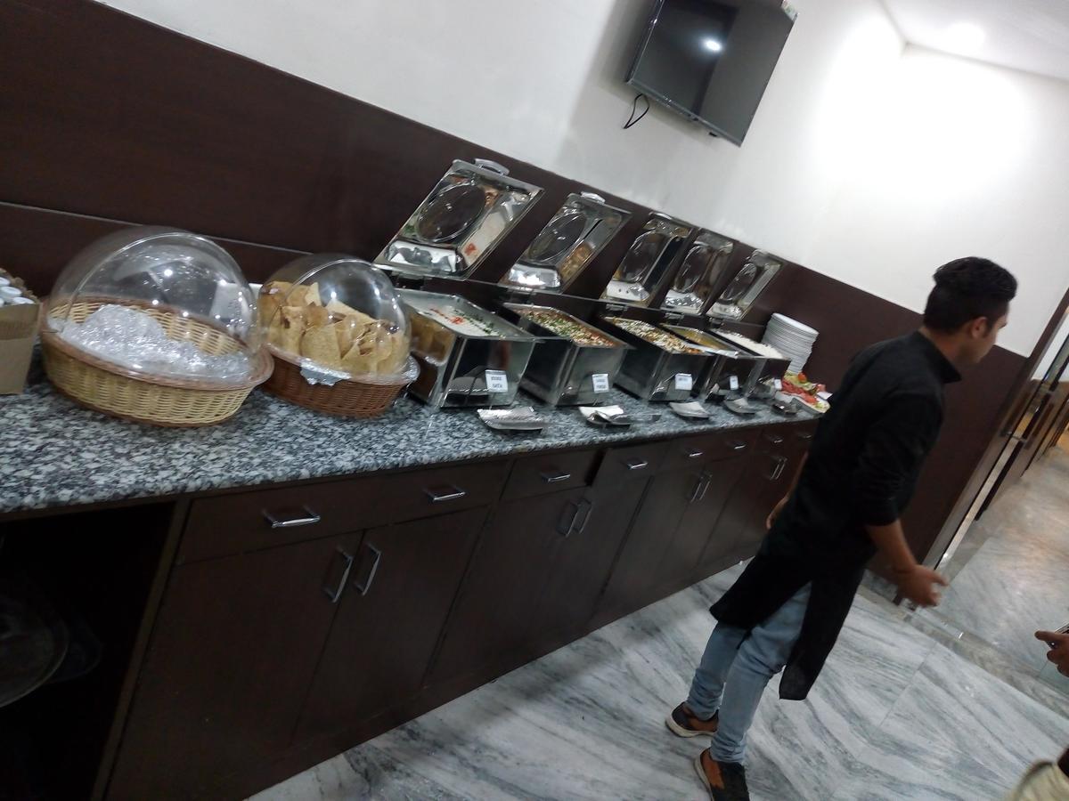 Hotel Sar Kamla Dham Skd Vrindavan Fully Vaccinated Staff Ngoại thất bức ảnh