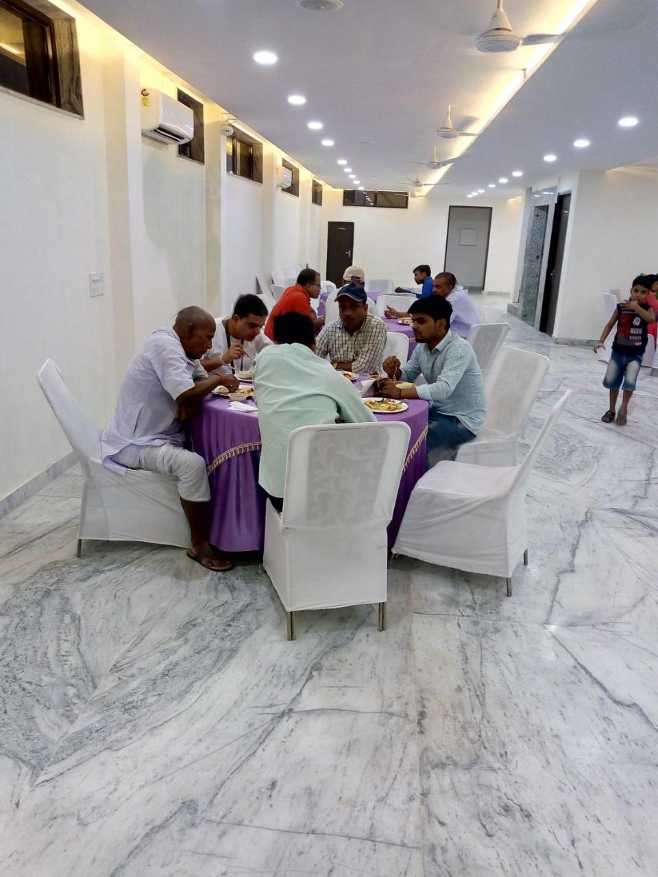 Hotel Sar Kamla Dham Skd Vrindavan Fully Vaccinated Staff Ngoại thất bức ảnh