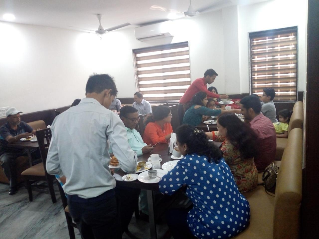 Hotel Sar Kamla Dham Skd Vrindavan Fully Vaccinated Staff Ngoại thất bức ảnh