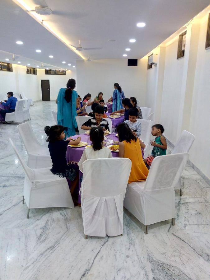 Hotel Sar Kamla Dham Skd Vrindavan Fully Vaccinated Staff Ngoại thất bức ảnh