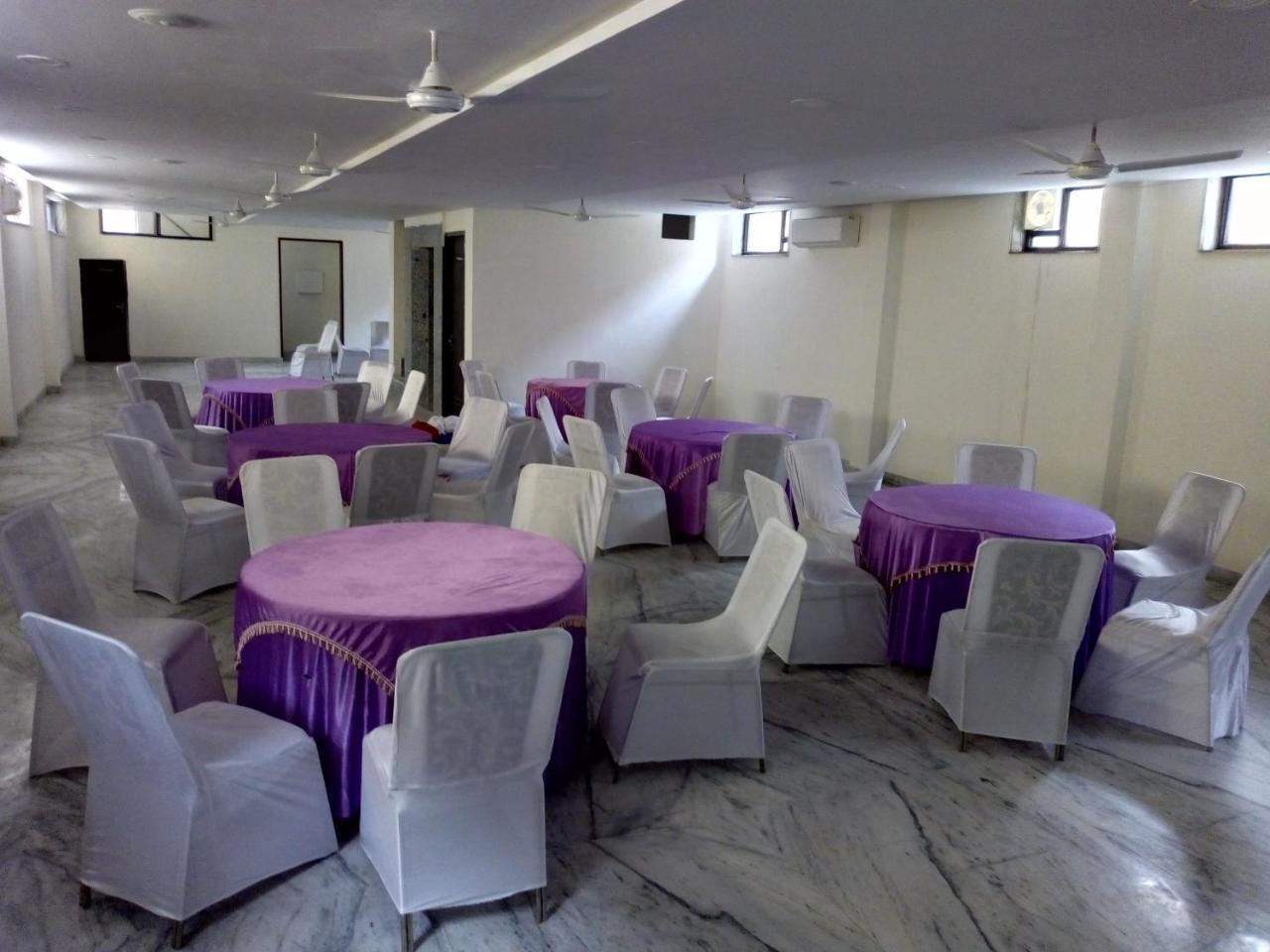 Hotel Sar Kamla Dham Skd Vrindavan Fully Vaccinated Staff Ngoại thất bức ảnh